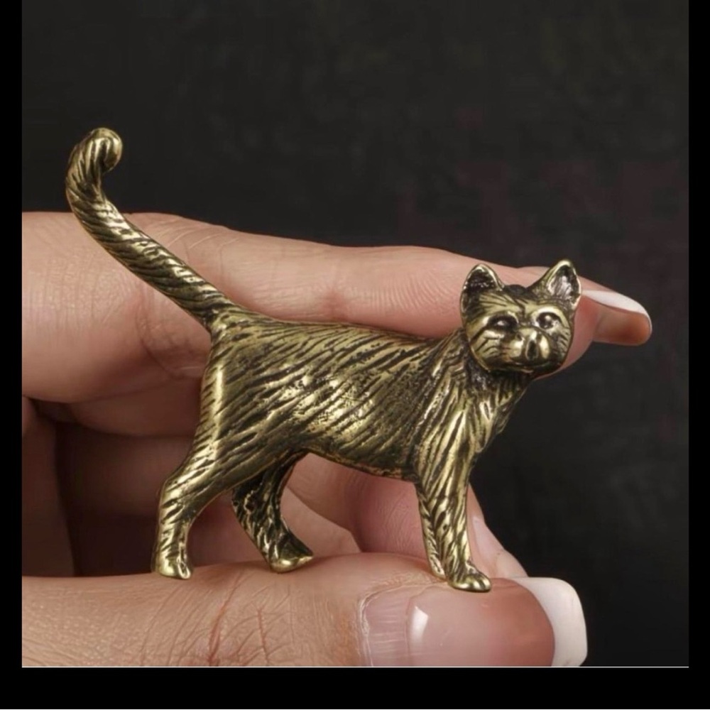 New Brass tine Cat Figurine #202
